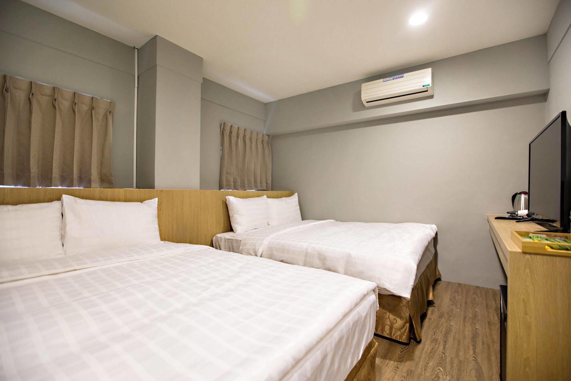 Traveller-Inn Day Moon Hotel Taitung Exterior photo