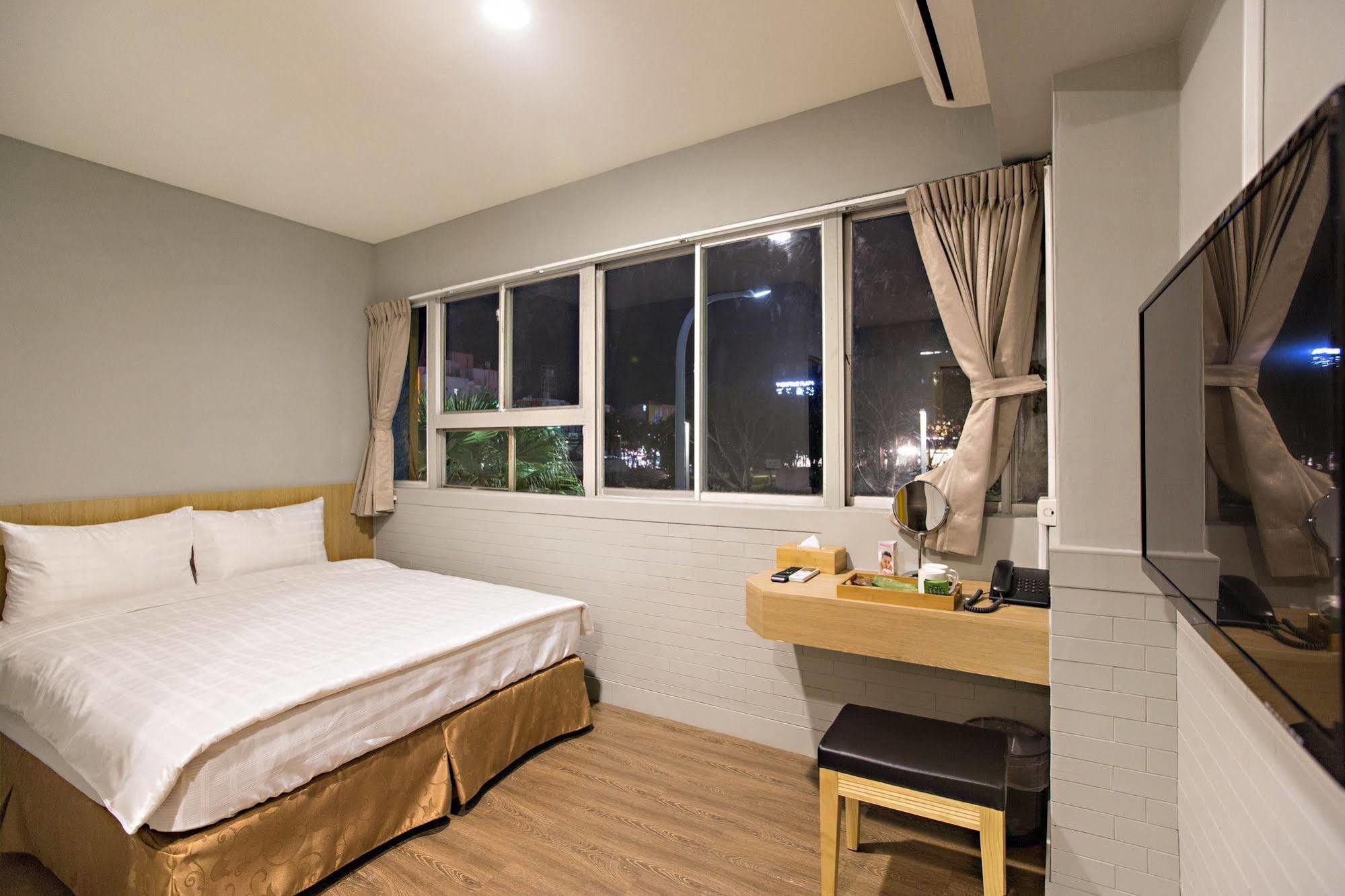 Traveller-Inn Day Moon Hotel Taitung Exterior photo